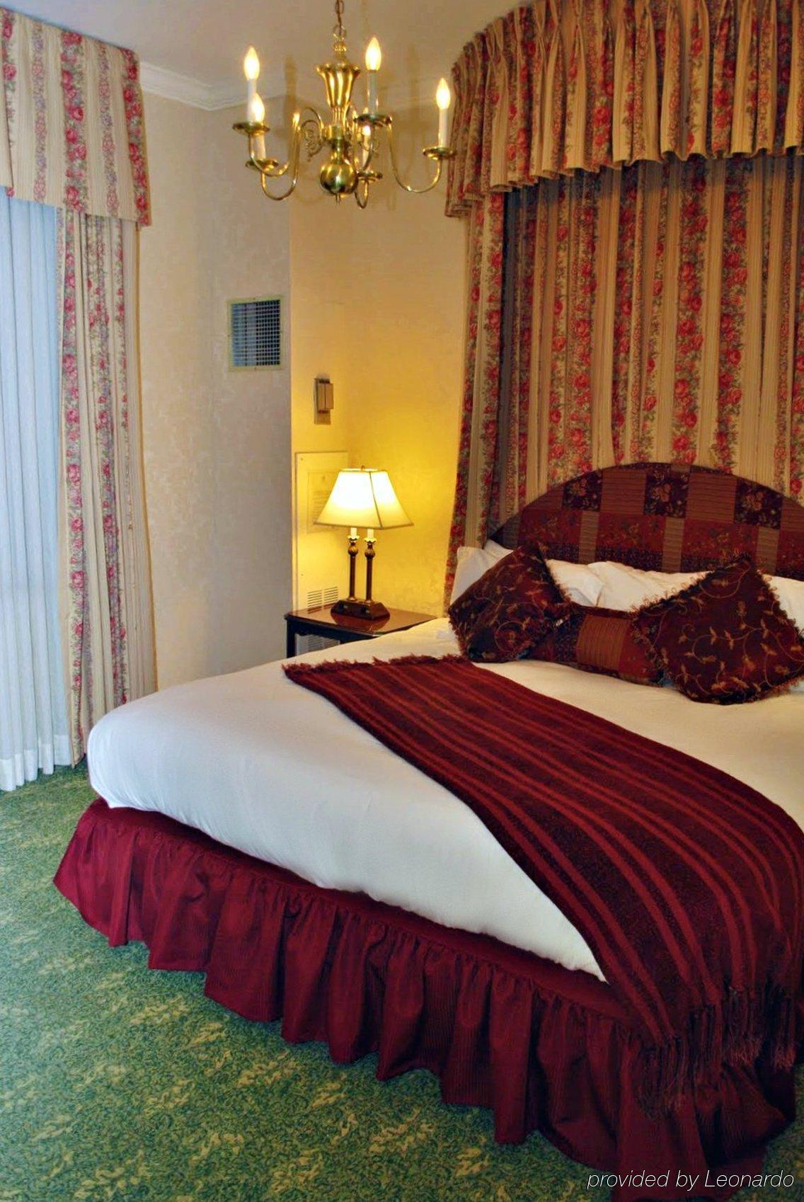 Hawthorne Hotel Salem Room photo